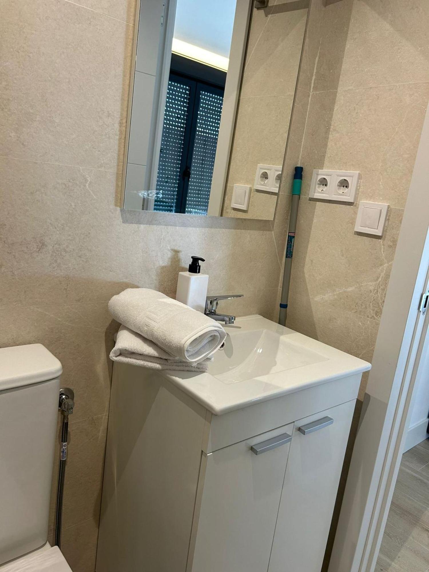 S8 Atico Nuevo, Madrid Apartment Bagian luar foto